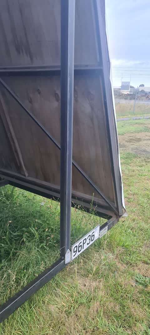 Roading/Streets, a report photo