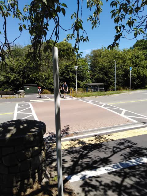 Roading/Streets, a report photo