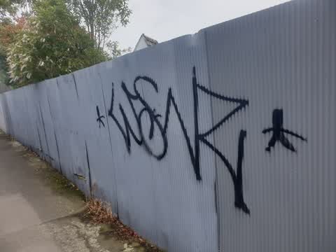 Graffiti, a report photo