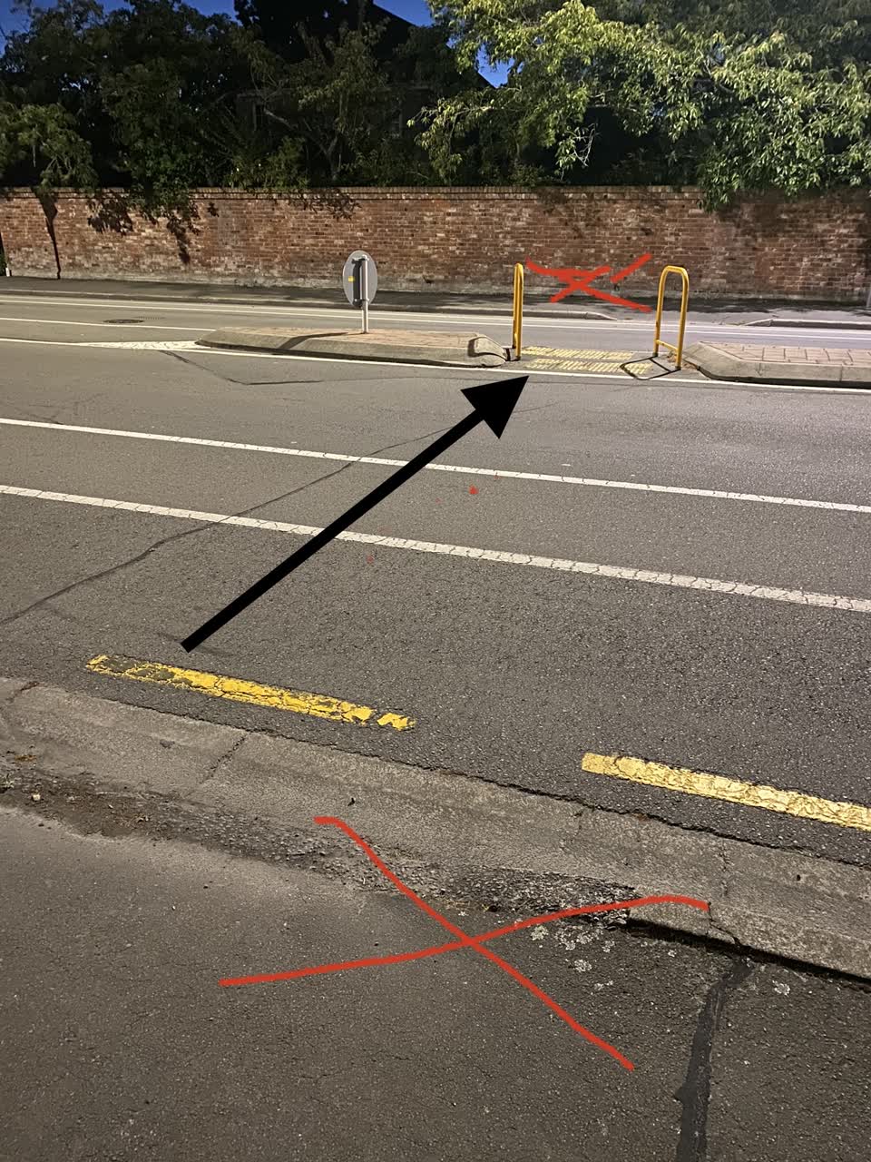 The photograph attached to this roading/streets report