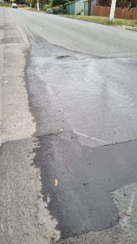 Water Leak, a report photo