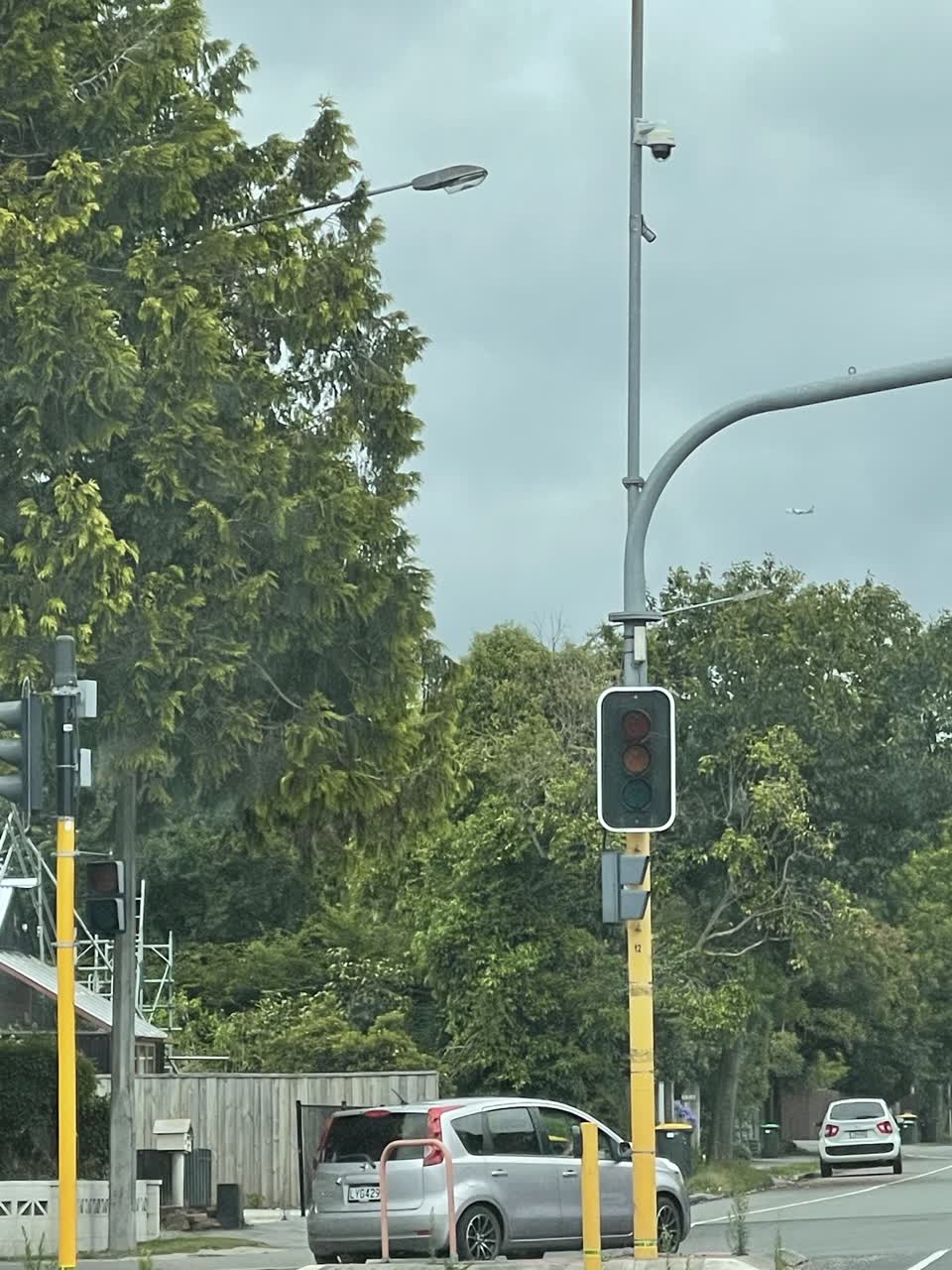 The photograph attached to this street light outage report