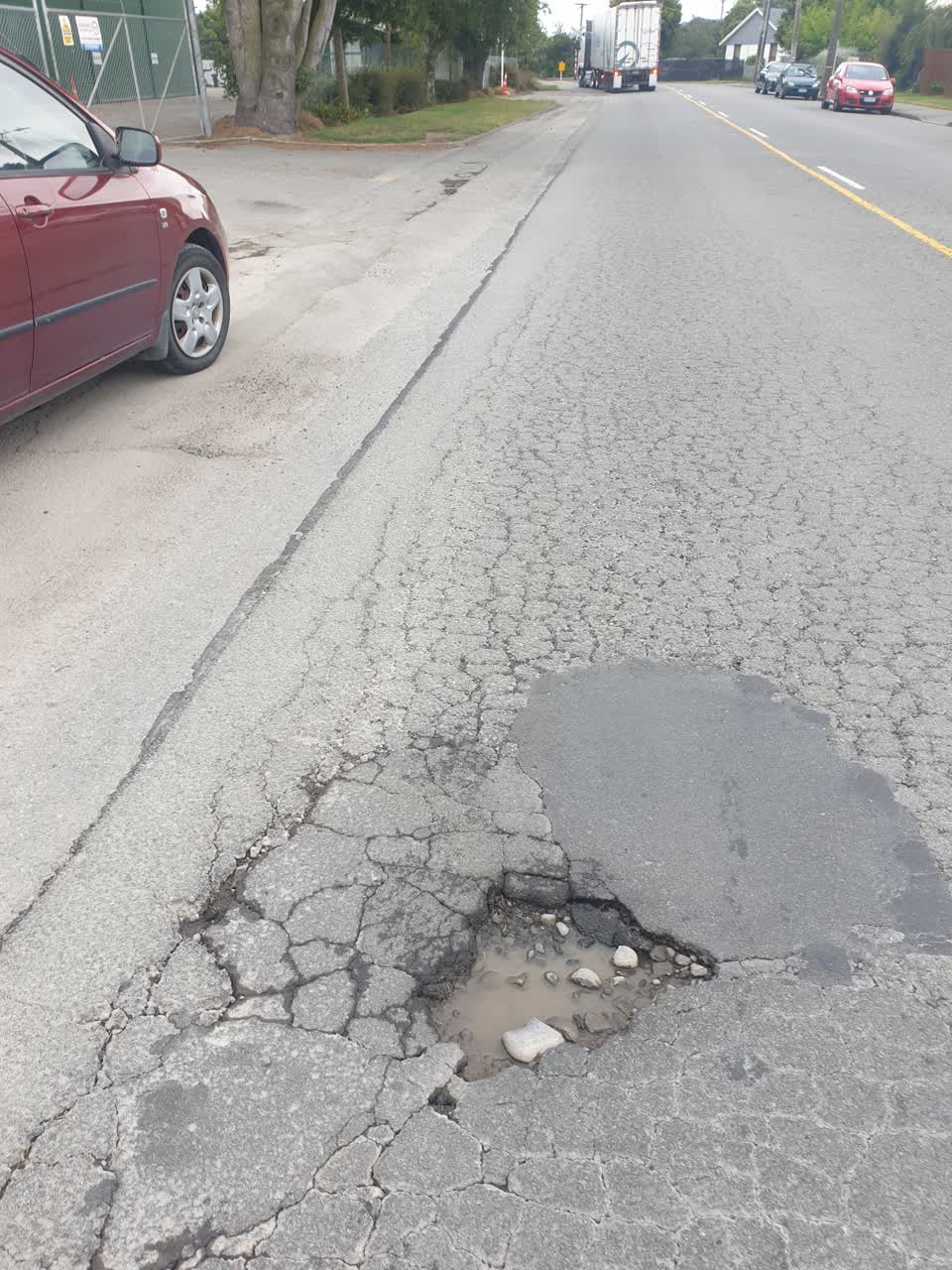 The photograph attached to this roading/streets report