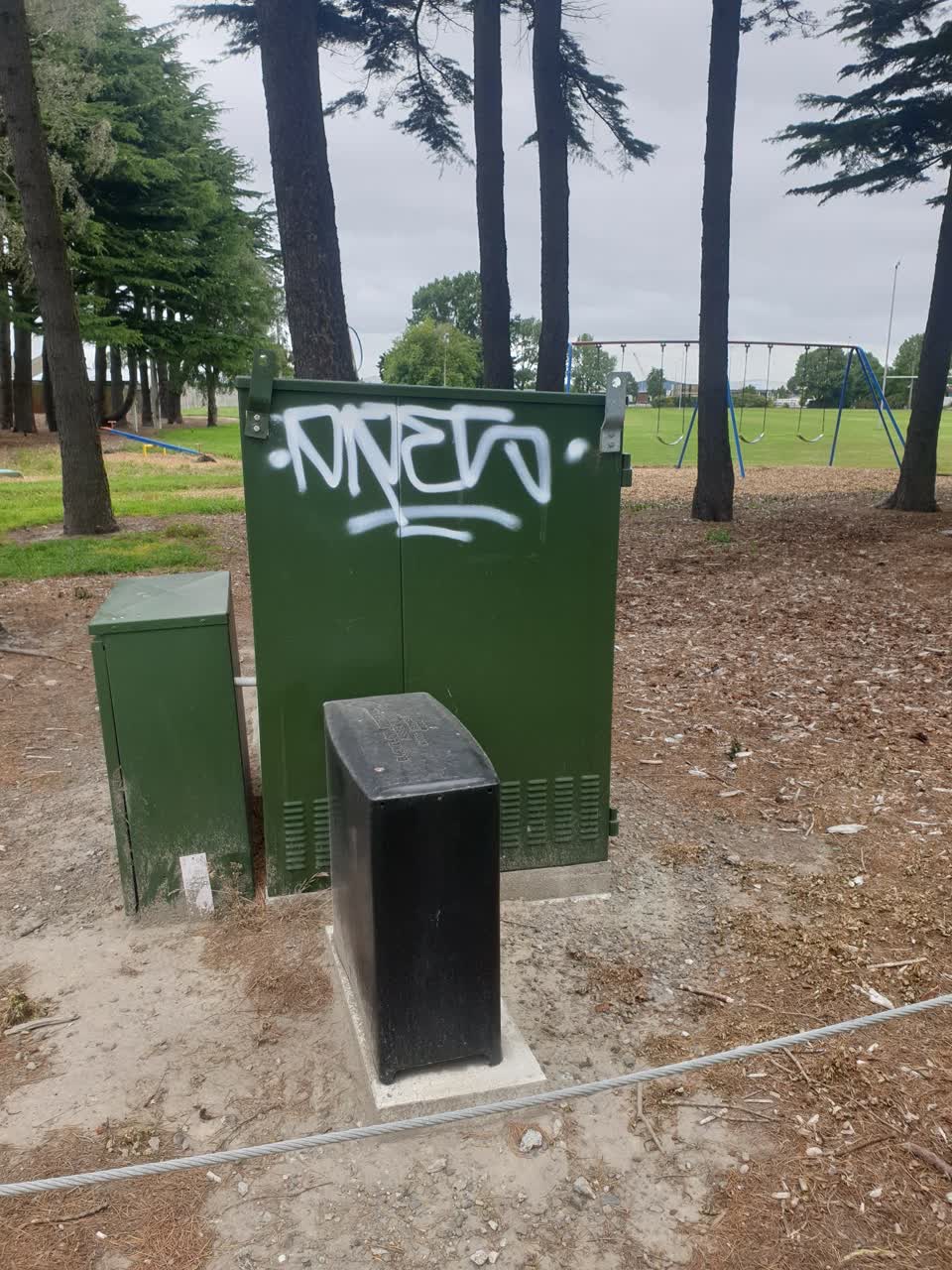 The photograph attached to this graffiti report