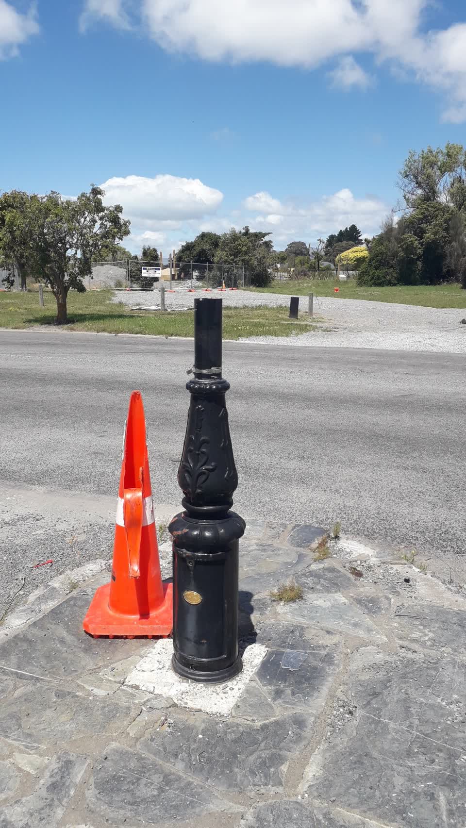 The photograph attached to this street light outage report