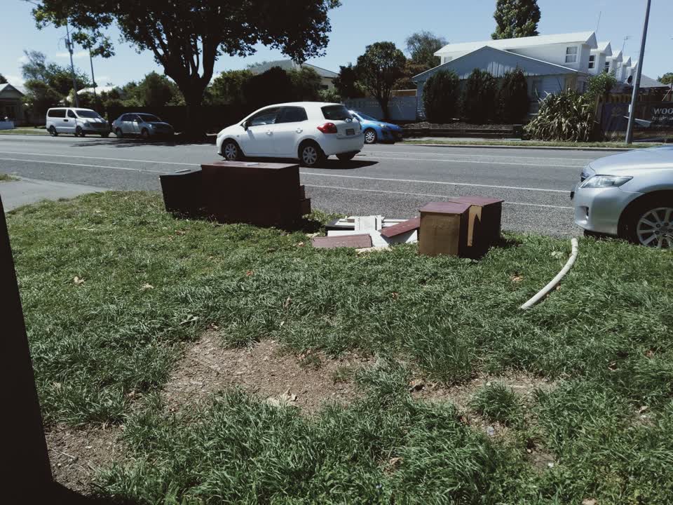 The photograph attached to this roading/streets report