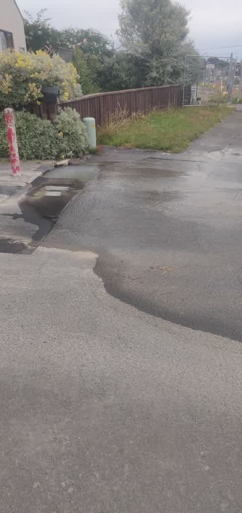 Water Leak, a report photo