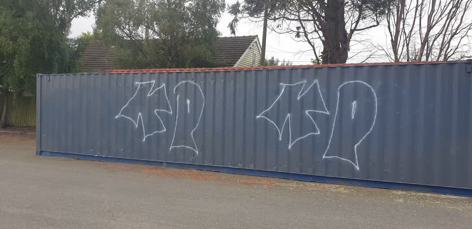 The photograph attached to this graffiti report