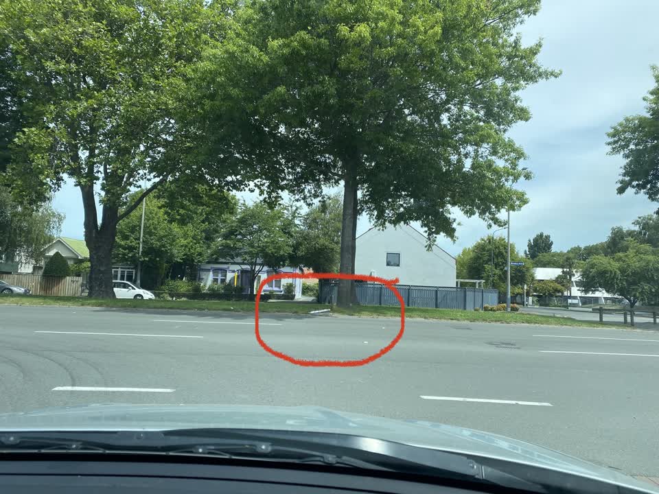 The photograph attached to this roading/streets report