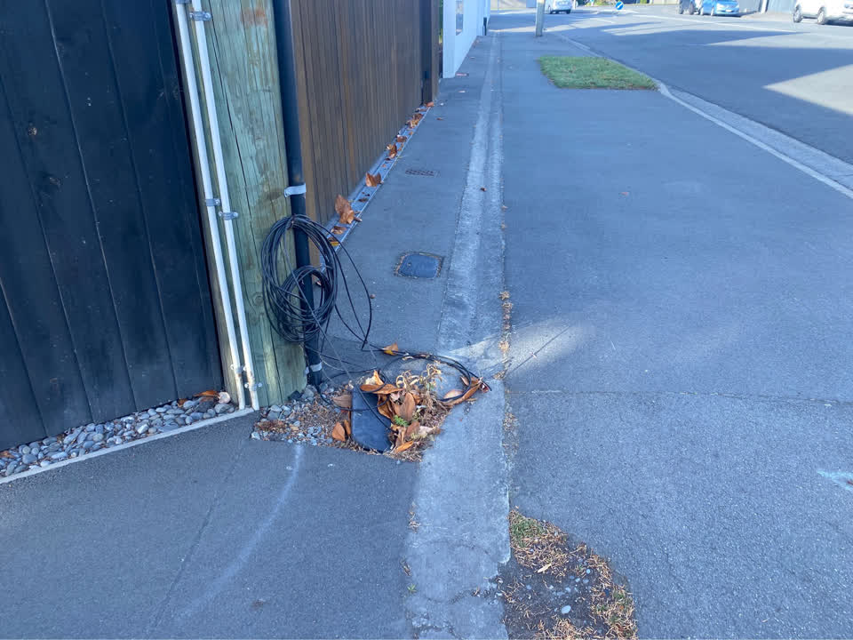 The photograph attached to this roading/streets report