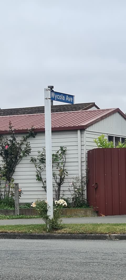 Roading/Streets, a report photo