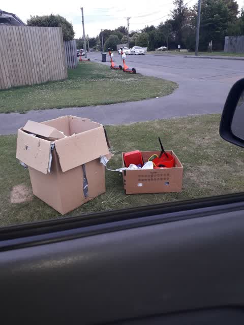 Rubbish/Recycling, a report photo