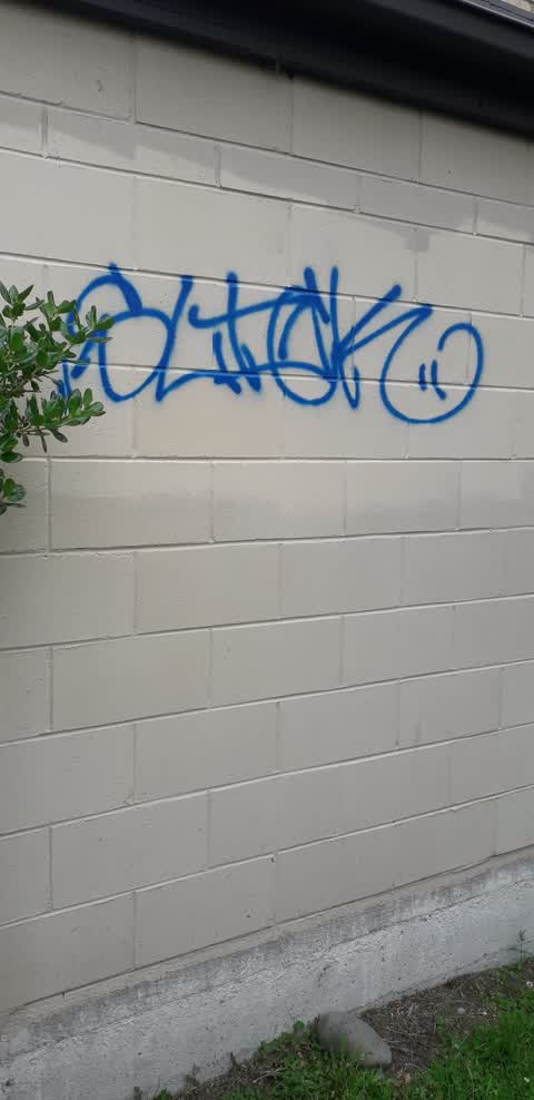 Graffiti, a report photo