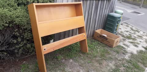 Rubbish/Recycling, a report photo
