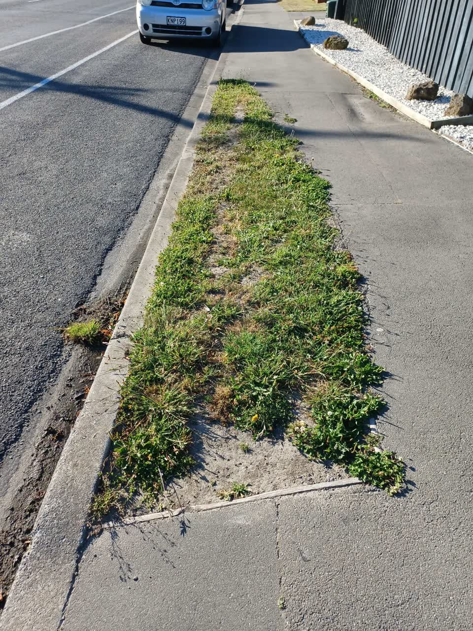 The photograph attached to this roading/streets report