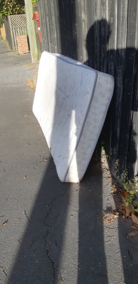 Rubbish/Recycling, a report photo