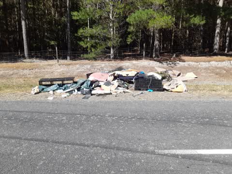 Rubbish/Recycling, a report photo