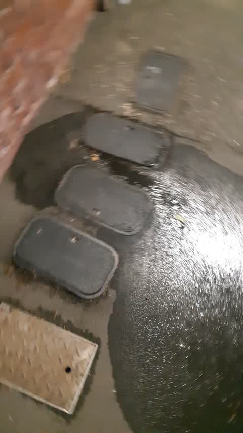 Water Leak, a report photo