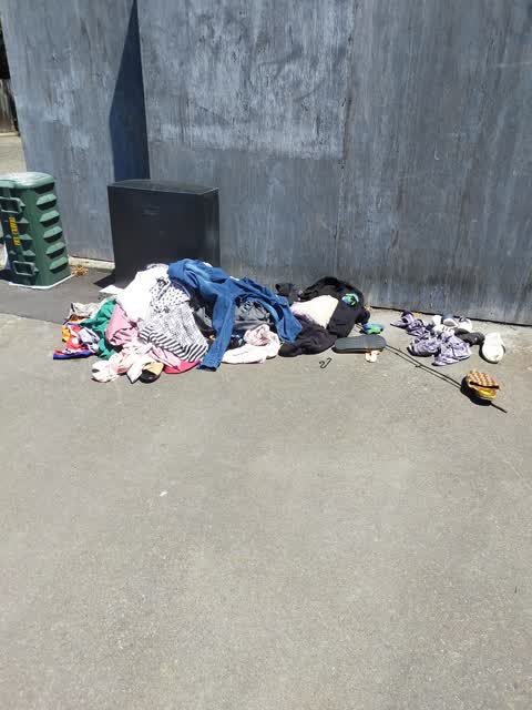 Rubbish/Recycling, a report photo