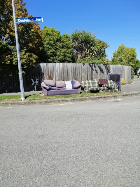 Rubbish/Recycling, a report photo