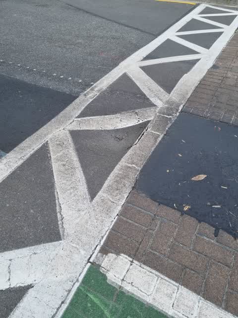 Roading/Streets, a report photo