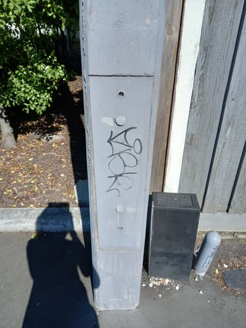 Graffiti, a report photo