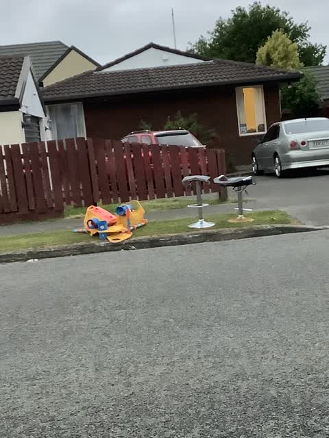 Rubbish/Recycling, a report photo