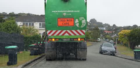 Rubbish/Recycling, a report photo