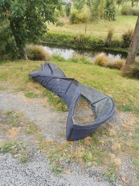 Rubbish/Recycling, a report photo