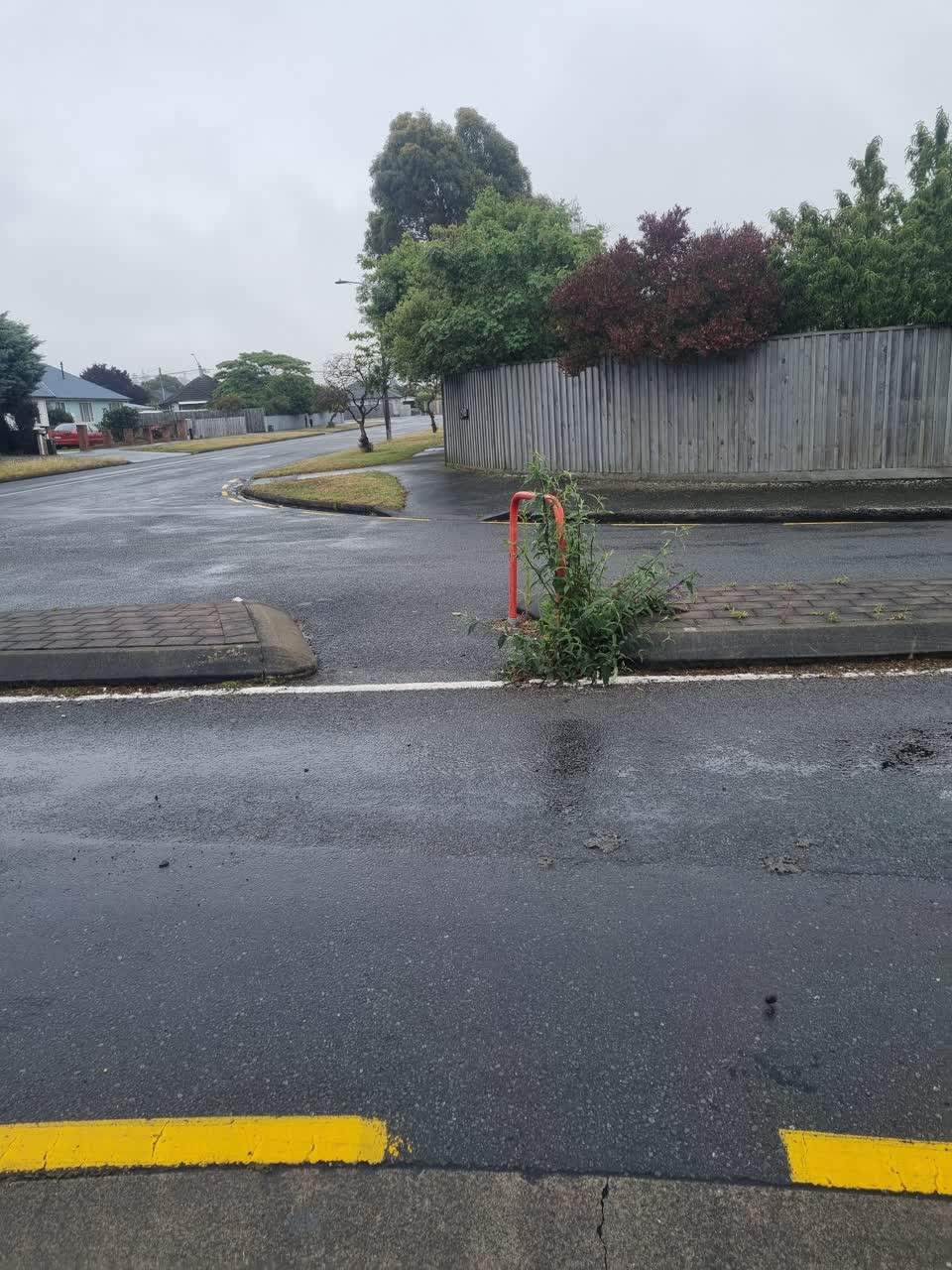 The photograph attached to this roading/streets report