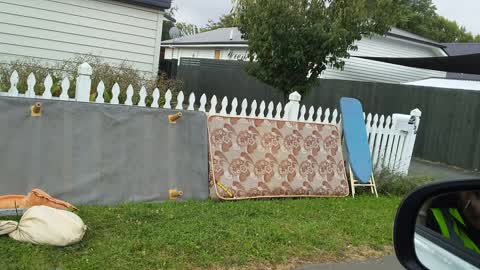 Rubbish/Recycling, a report photo