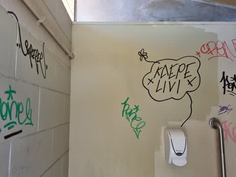 Graffiti, a report photo