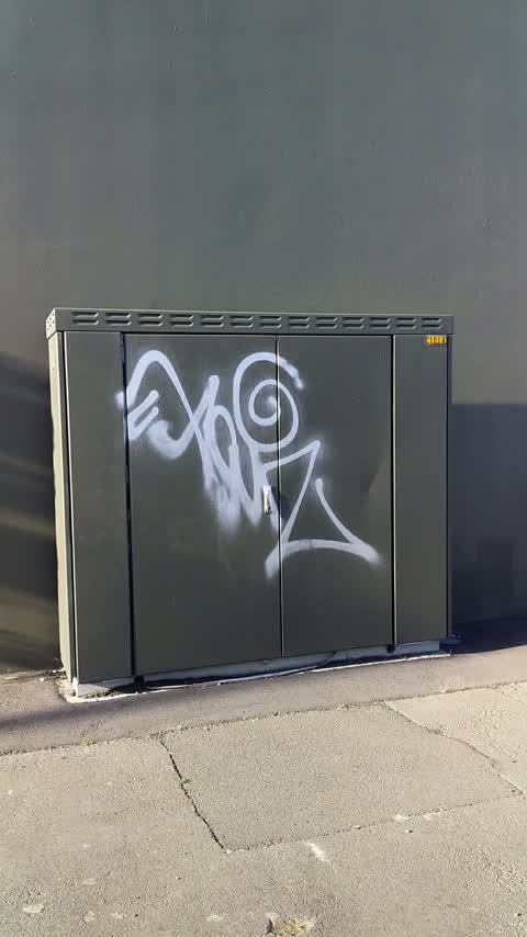 Graffiti, a report photo