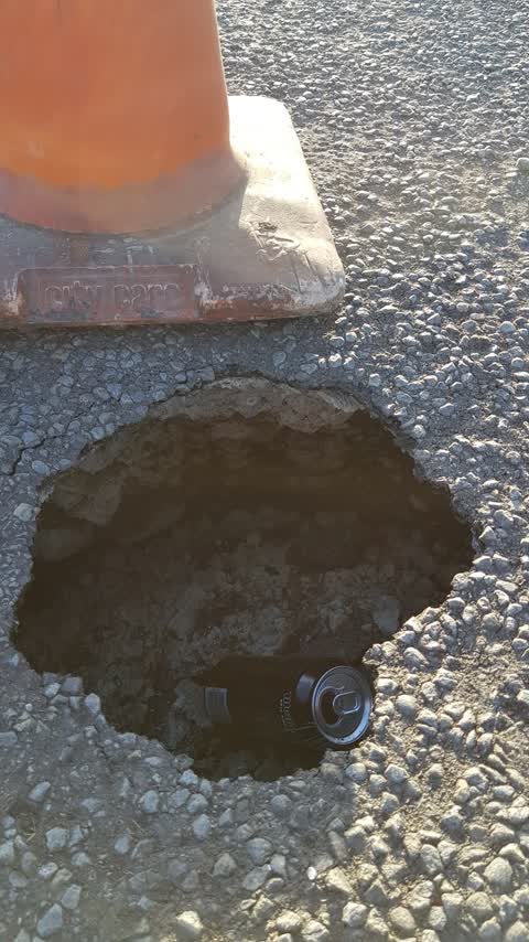 Roading/Streets, a report photo
