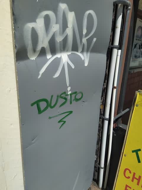 Graffiti, a report photo
