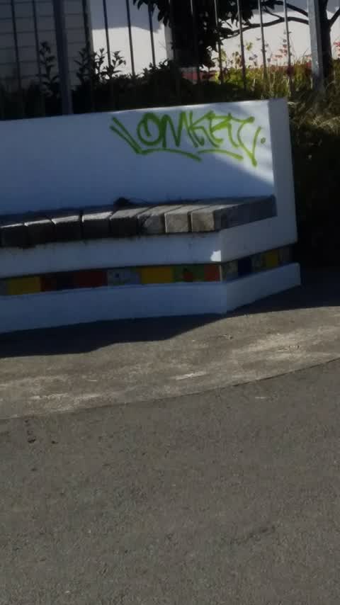 Graffiti, a report photo