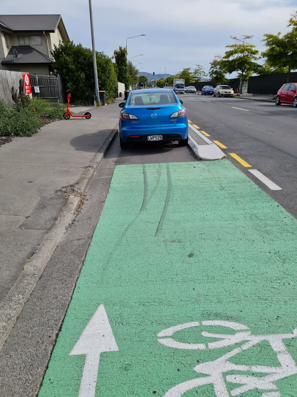 The photograph attached to this roading/streets report