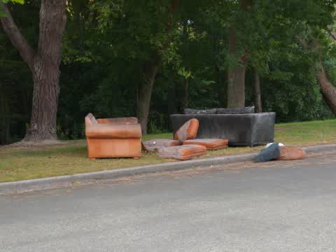 Rubbish/Recycling, a report photo
