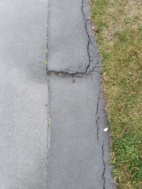 Roading/Streets, a report photo