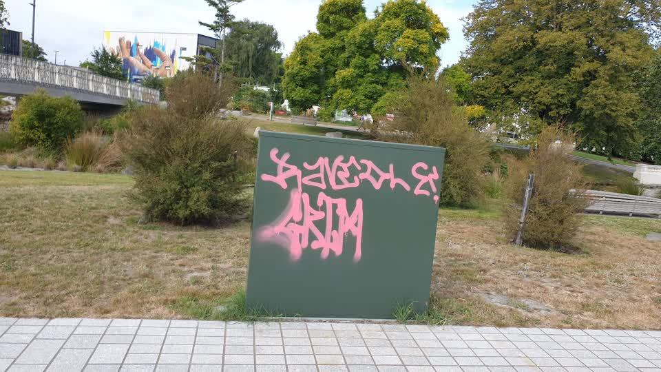 The photograph attached to this graffiti report