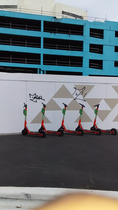 Graffiti, a report photo