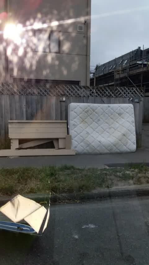 Rubbish/Recycling, a report photo