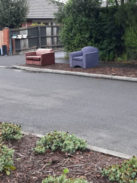Rubbish/Recycling, a report photo