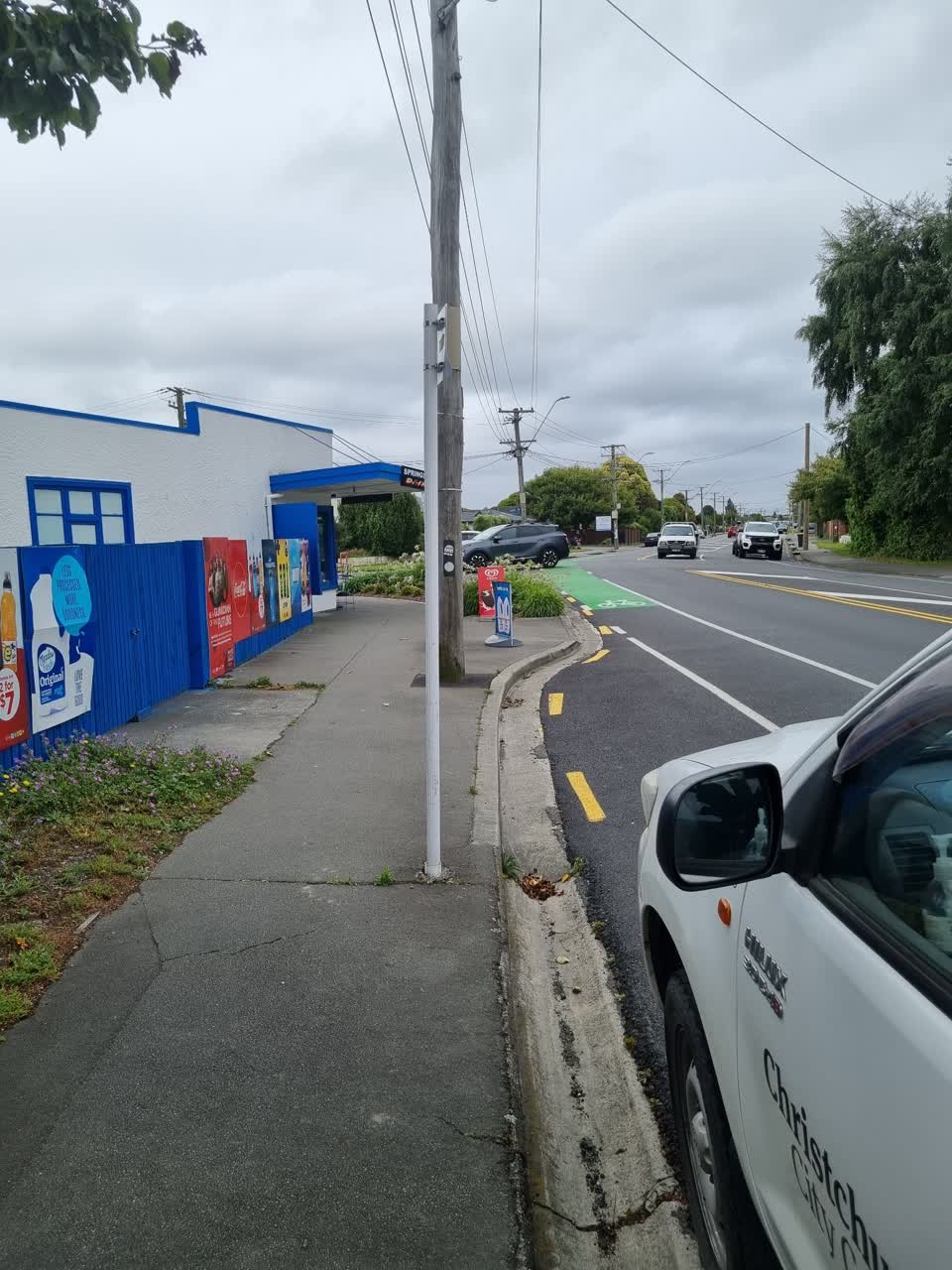 The photograph attached to this roading/streets report