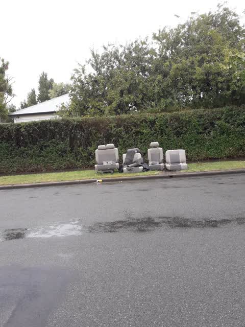 Rubbish/Recycling, a report photo