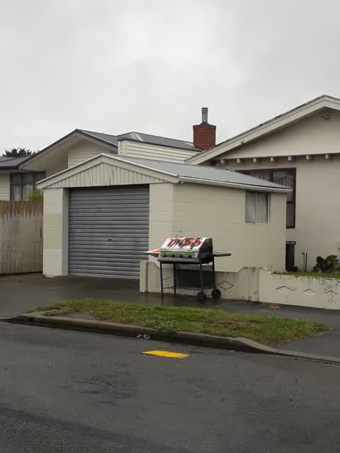 Rubbish/Recycling, a report photo