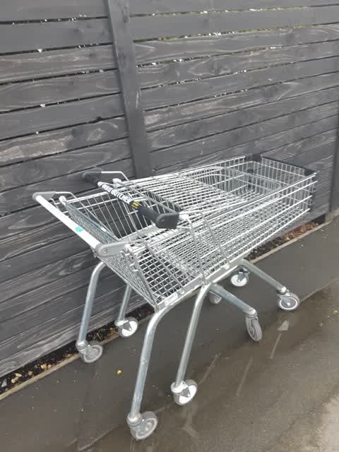 Rubbish/Recycling, a report photo