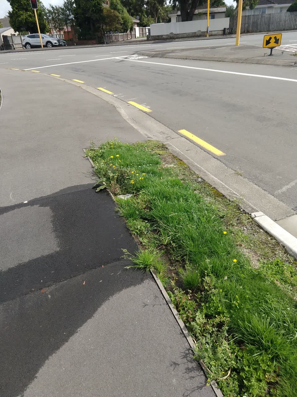 The photograph attached to this sewer - leak / blockage report