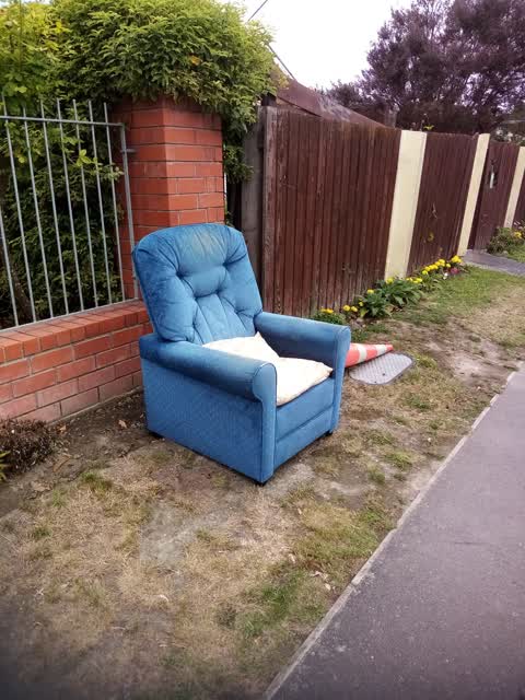 Rubbish/Recycling, a report photo