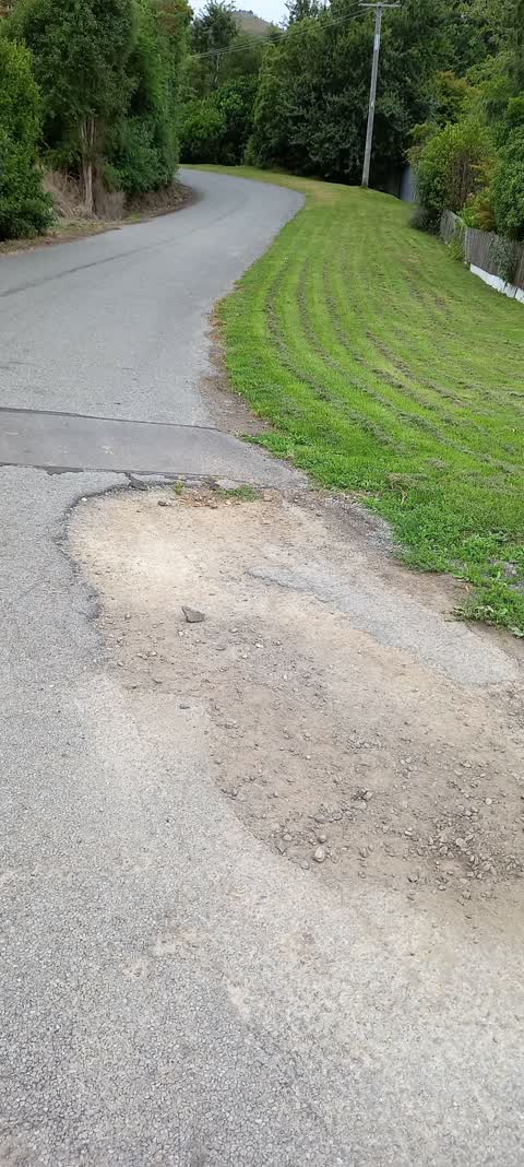 Roading/Streets, a report photo